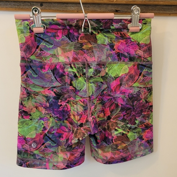 Lululemon wunder train high rise short 6" - Size 8 - Picture 2 of 6